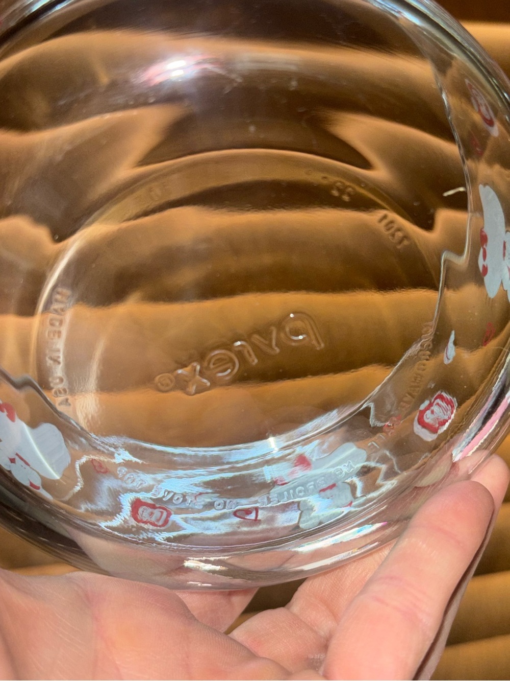 Hello Kitty Pyrex Bowl - Picture 4 of 7